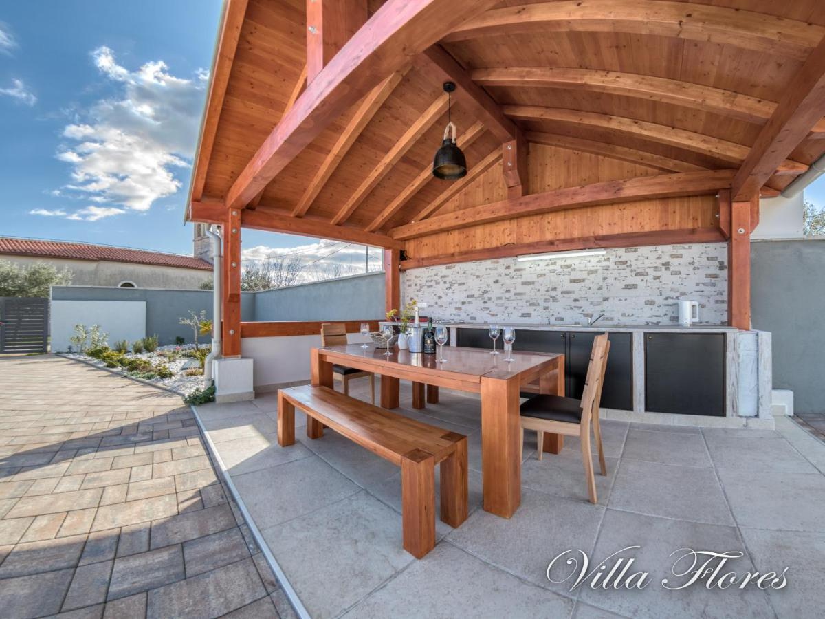 Villa Flores Kavran Exterior photo